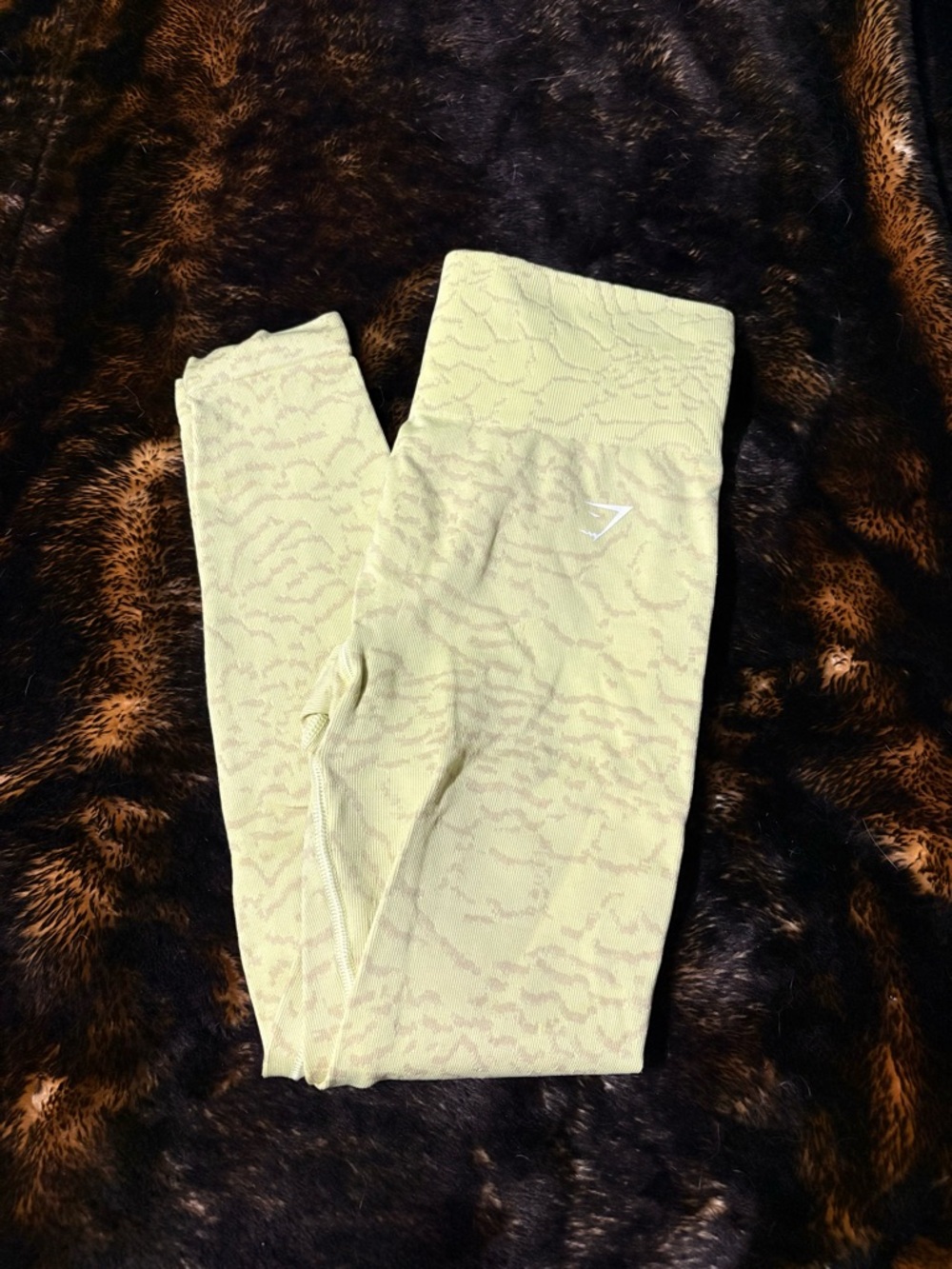 Gymshark Seamless High-Waist Leggings in Light Yellow